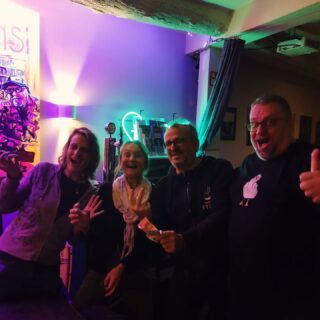 Letztes mal den Tagessieg @hochwasserbarbistro geholt und den Jackpot geknackt:

Quizzlybärchen

Glückwunsch und auf ein neues